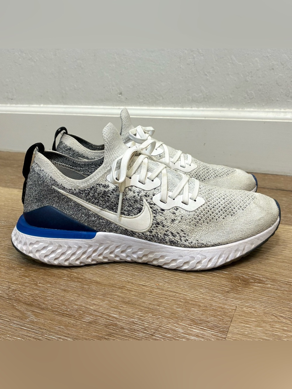 Nike Epic React Flyknit 2 White Grey "Racer Blue” Men’s Shoes Size US 9.5 EU 43